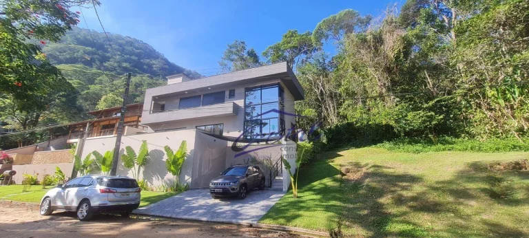 Foto do imóvel Casa com 4 dormitórios à venda, 230 m² por R$ 2.600.000,00 - Lagoinha - Ubatuba/SP