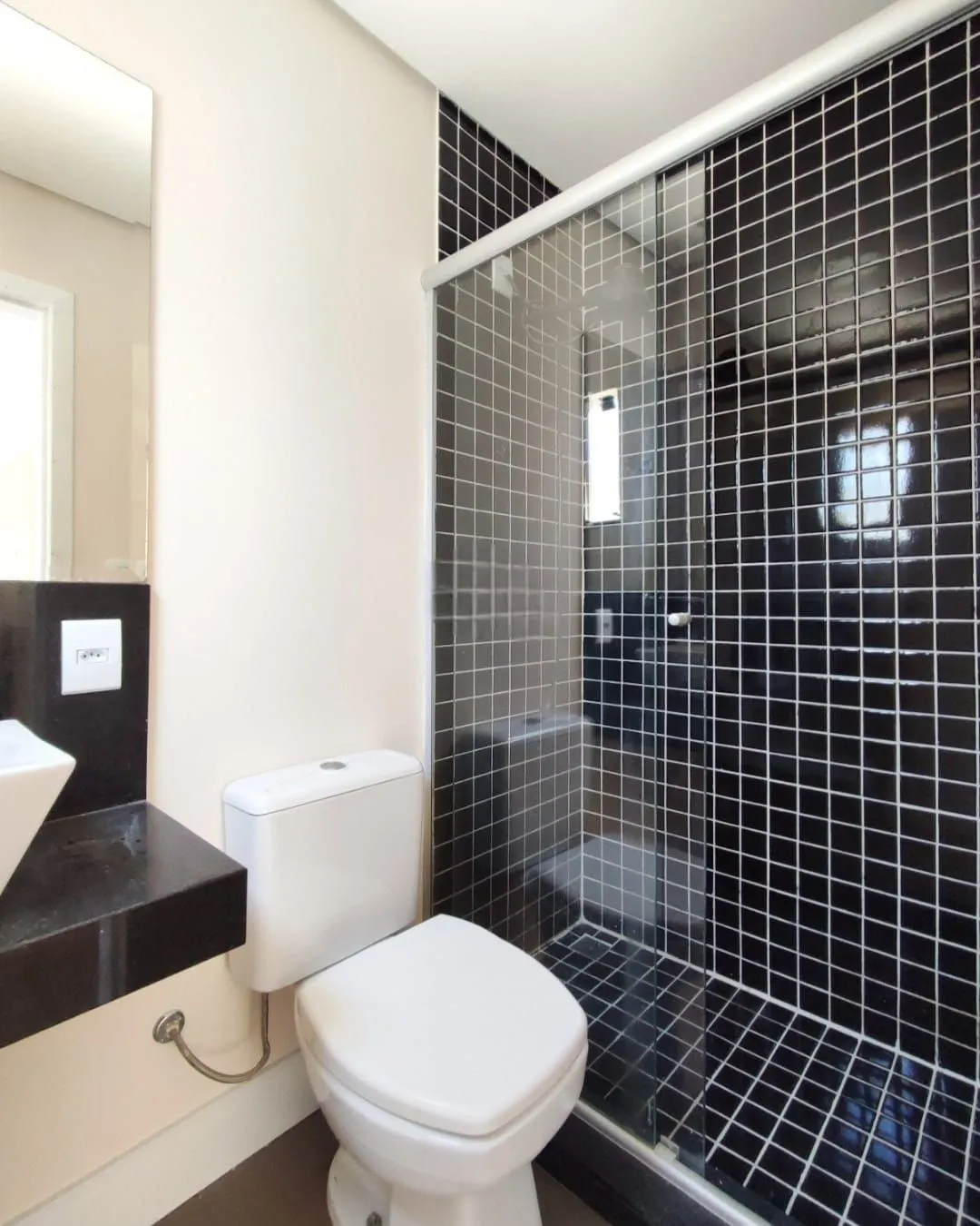 Imagem Cobertura Duplex Reformada com 115m² no Bairro Auxiliadora