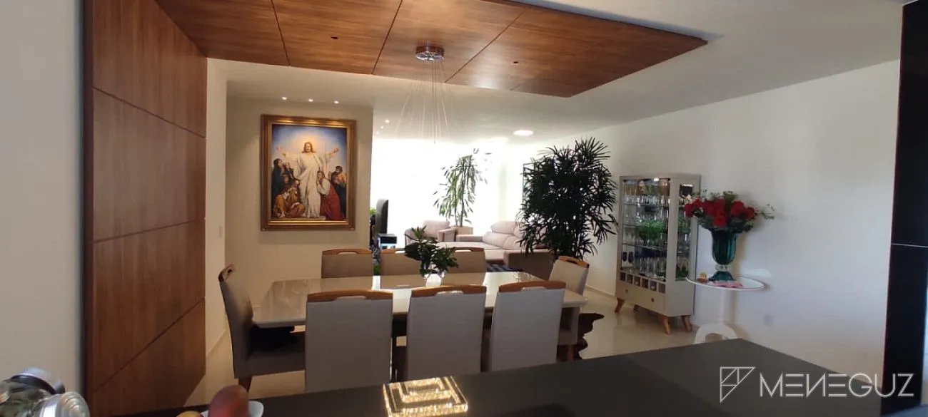 Imagem Exuberante apartamento de 3 quartos, elegantemente mobiliado, oferecendo conforto e sofisticação