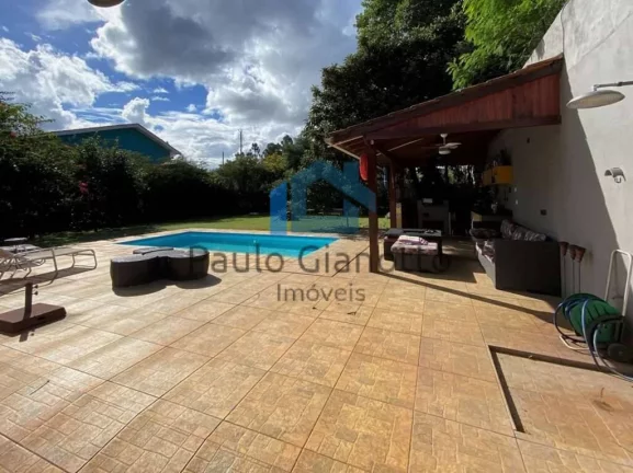 Imagem Casa de campo térrea à venda na Granja Viana