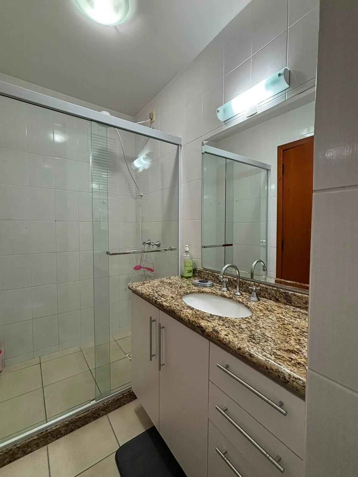 Imagem Apartamento com 2 Quartos à Venda, 75 m² em América - Joinville