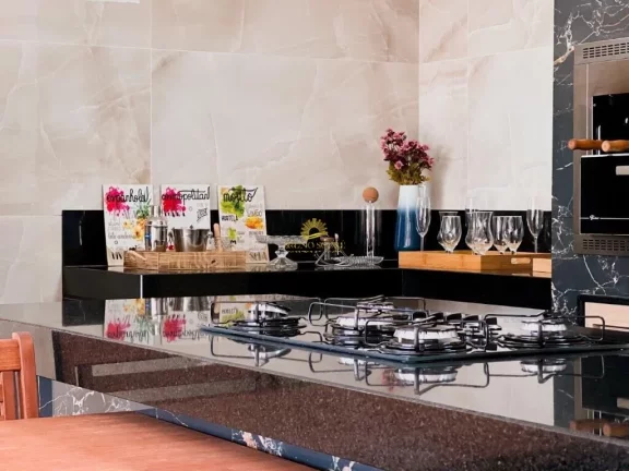 Imagem Viva com Conforto e Elegância no Centro de Guarapari

Este apartamento é muito mais do que um luga...