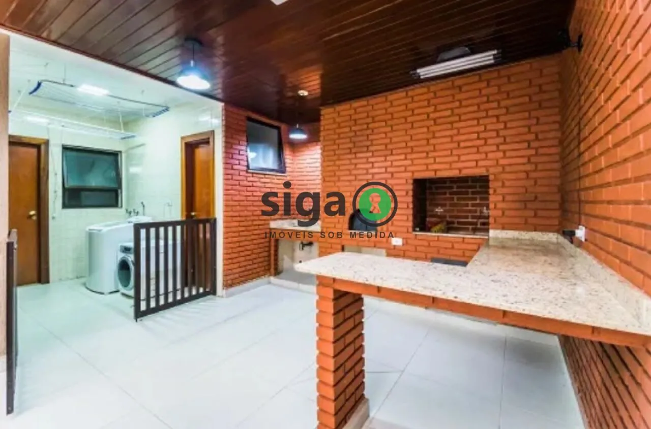 Imagem CASA DE ALTO PADRÃO COM 4 SUÍTES PARA VENDA PRÓXIMA AO METRÔ