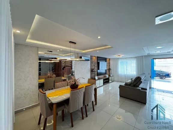 Imagem Sobrado decorado, mobiliado, 04 quartos c/suíte, closet, área gourmet em São José dos Pinhais PR