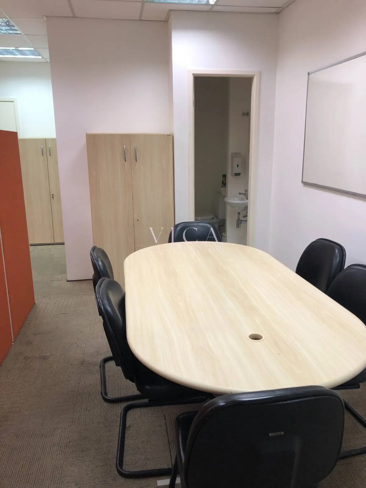 Imagem Sala para alugar com 56m² - em Alphaville - Barueri/SP