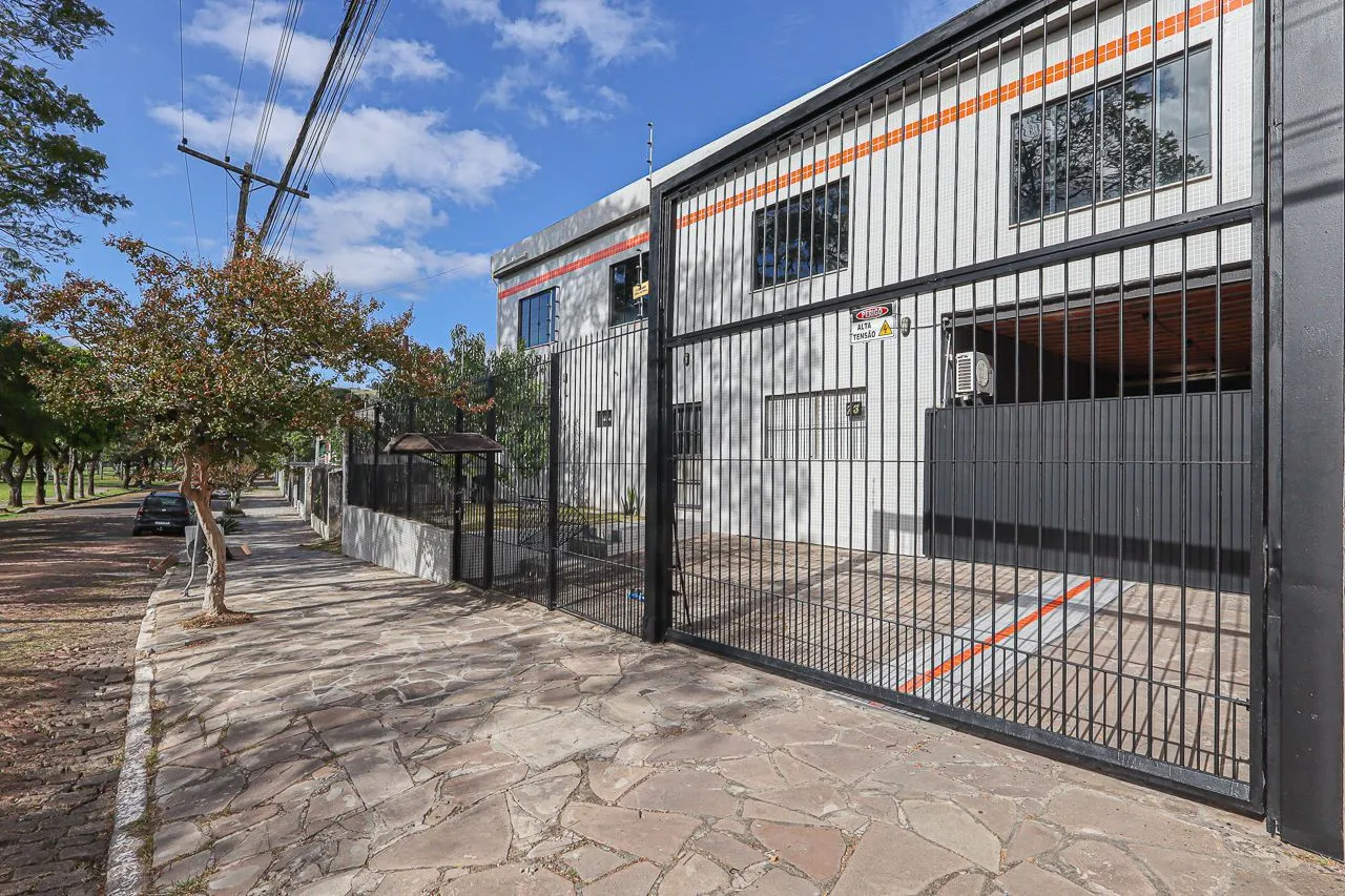 Imagem Pavilhao Comercial, Locação / Venda, 596 m², Bairro Partenon, Porto Alegre