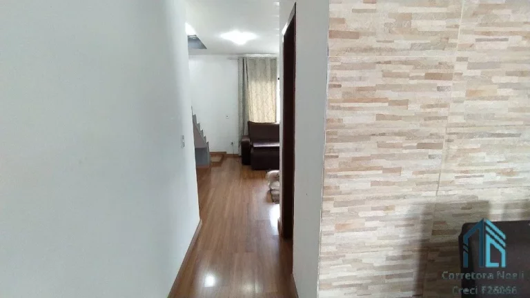 Imagem Casa linda com terreno amplo nos fundos, 03 quartos, ático, Campo Pequeno em Colombo PR