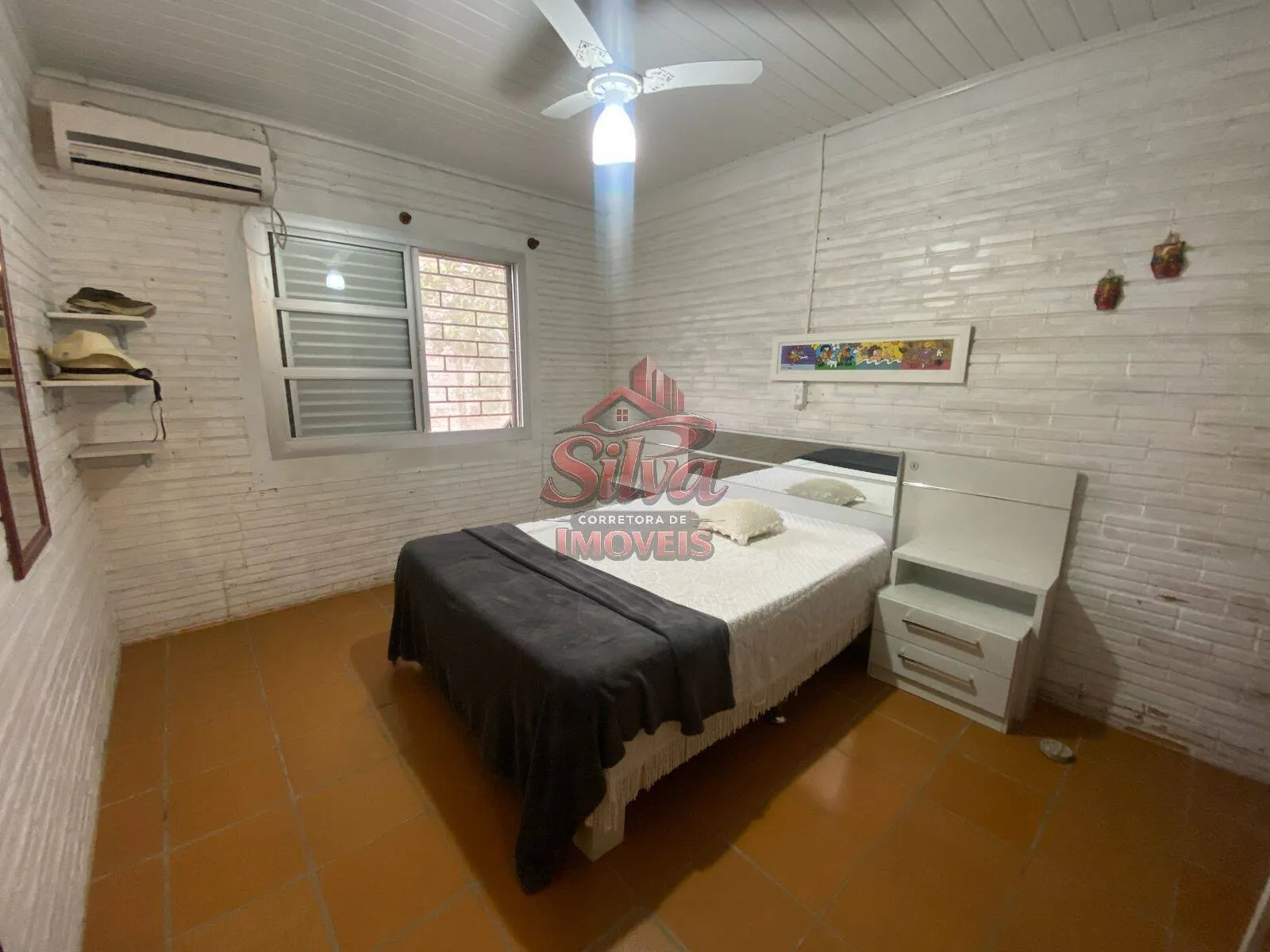 Imagem Casa 5 dormitórios com piscina a 450m do mar