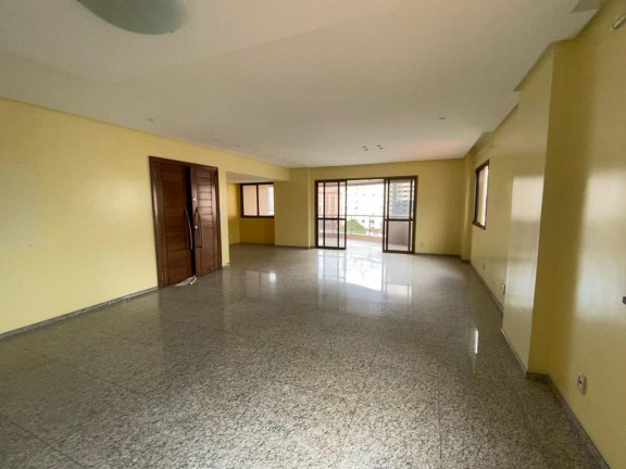 Imagem Apartamento com 3 Quartos à Venda, 243 m² em Cremação - Belém