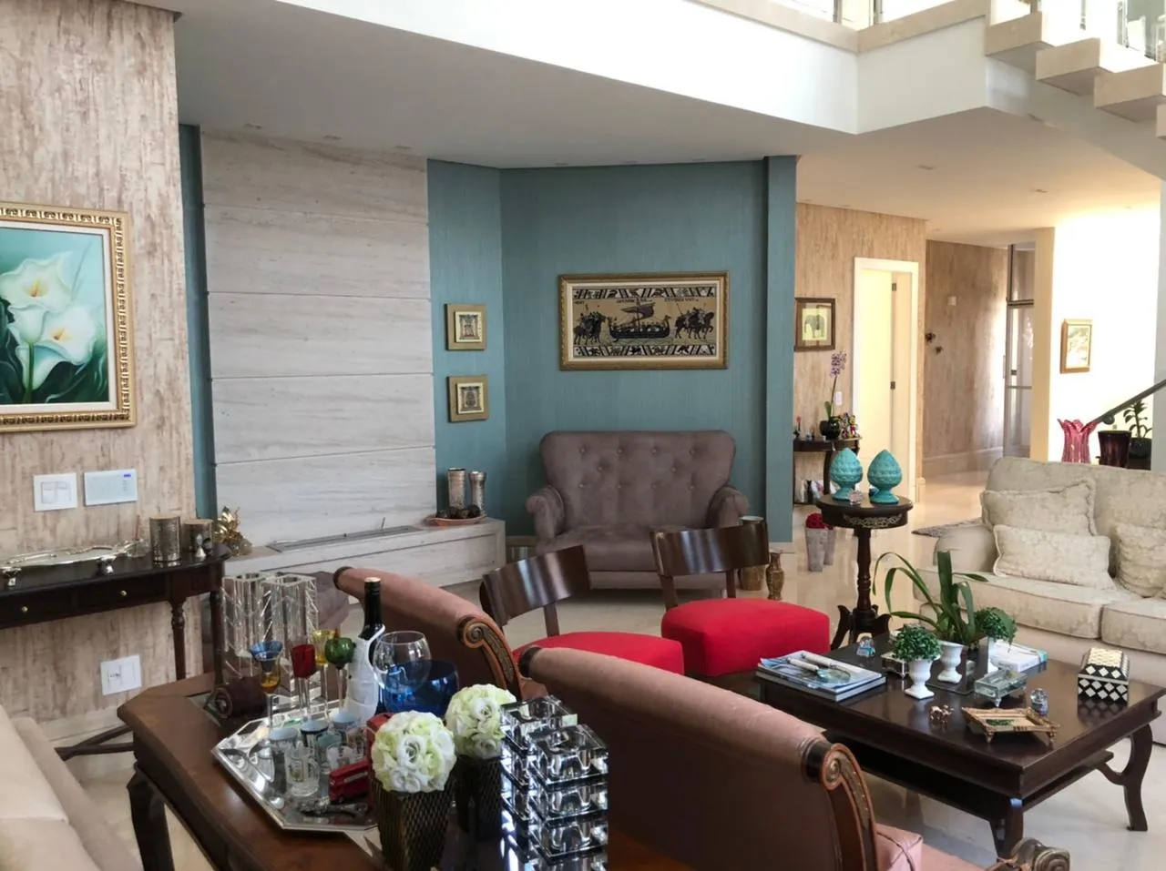 Imagem Casa 4 suítes MOBILIADA e decorada para locação e ou venda