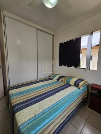 Imagem Casa em condomínio fechado com três suítes e área gourmet a venda em Patamares