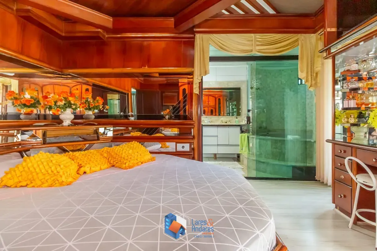 Imagem Casa para venda em Lauzane Paulista com 5 quartos, sendo 5 suítes, 358m²