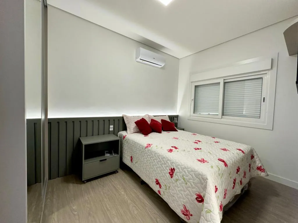Imagem Apartamento 3 Dormitórios - Bairro Navegantes