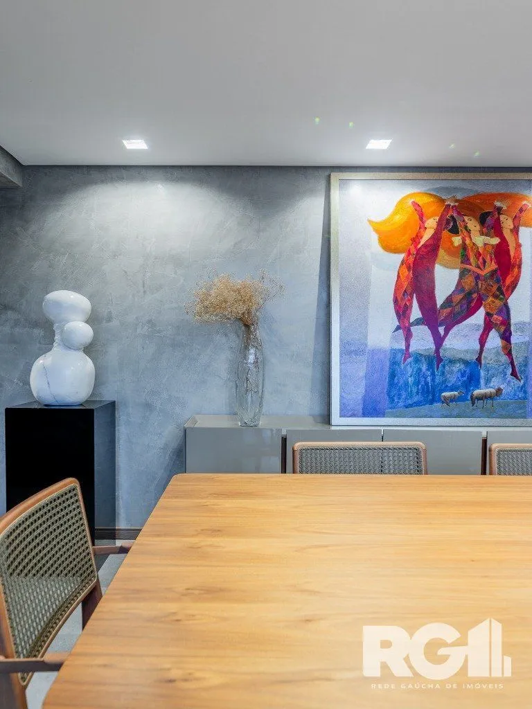Imagem Belíssimo apartamento no Glass Aurélio andar alto, Living com pé direito duplo, 174m² privativos finamente decorado no Moinhos de Vento