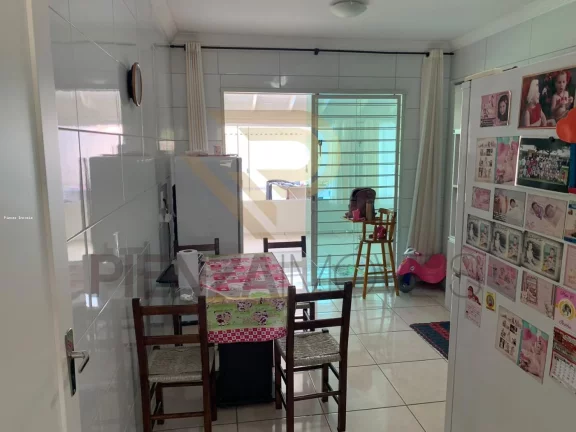Imagem Casa para Venda em Chapecó, Vila Real, 4 dormitórios, 1 suíte, 3 banheiros, 2 vagas
