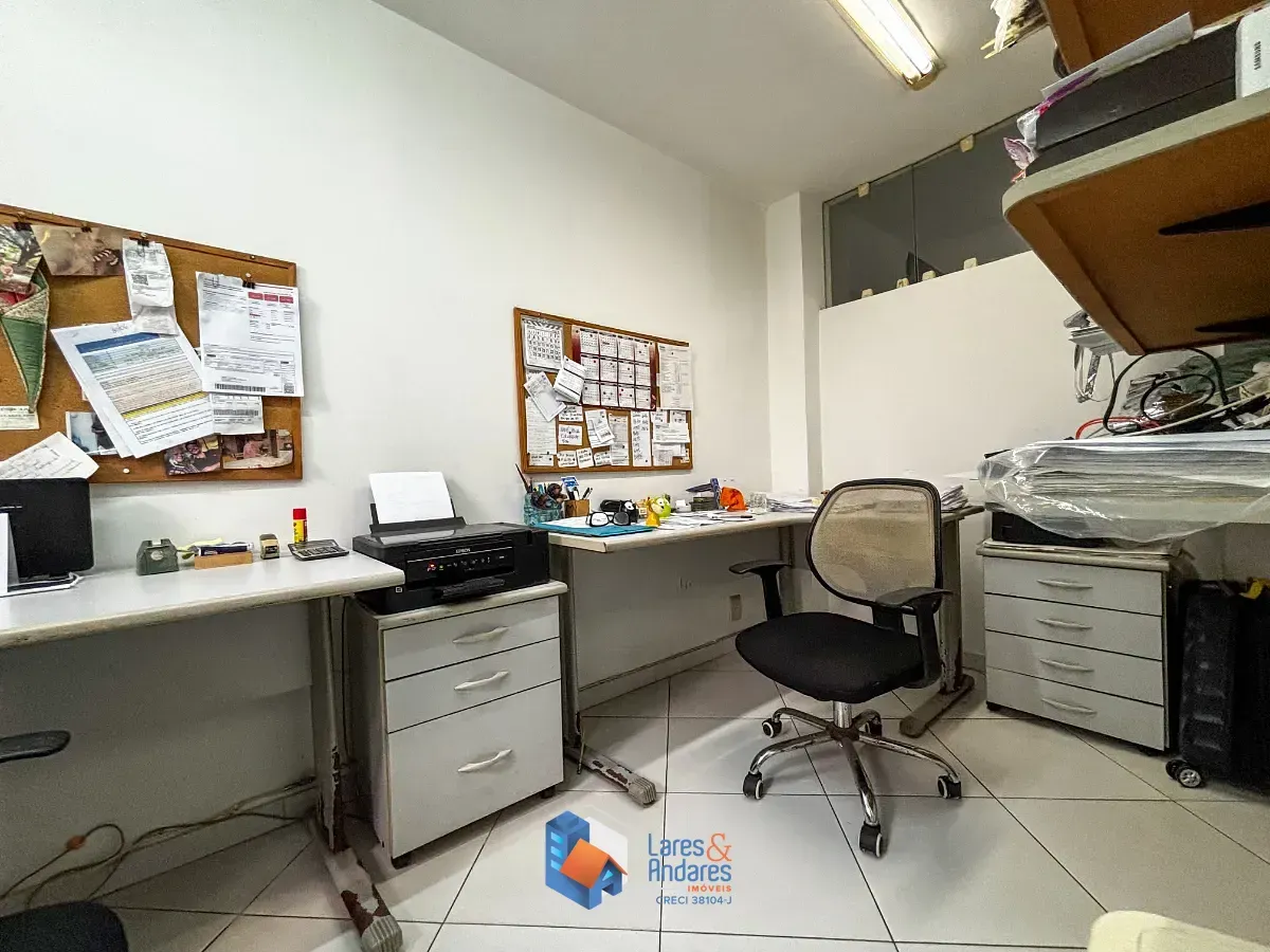 Imagem Sobrado para venda em Jardim Hípico com 3 quartos, sendo 1 suíte, 143m²