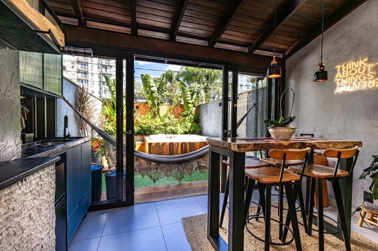 Imagem Casa reformada com vista incrível espaço goumet e jacuzzi, Proximo ao Iaguatemi