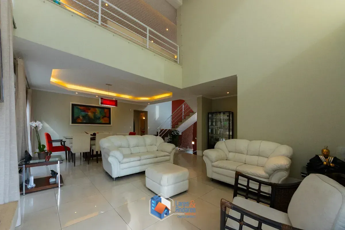 Foto do imóvel Casa para venda em Alto da Lapa com 3 quartos, sendo 3 suítes, 356m² em Rua Duarte da Costa