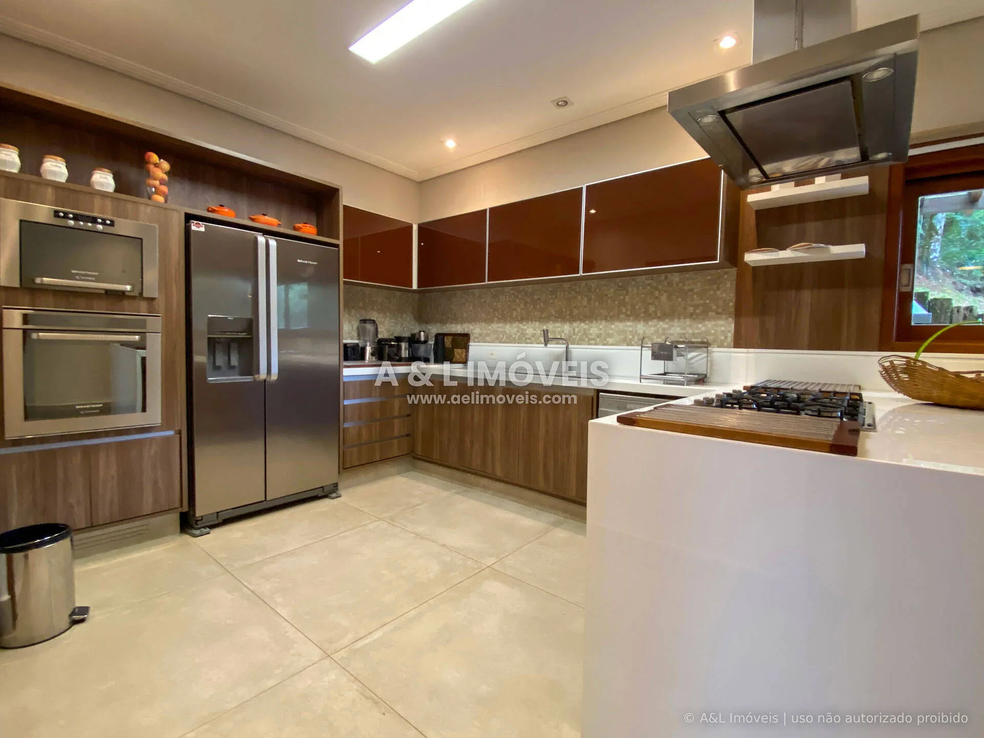 Imagem Casa alto padrão em Campos do Jordão | 5 suítes | Condomínio fechado