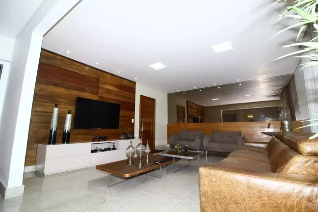 Imagem Área Privativa Reformada à Venda no Santo Antônio | 4 Quartos, Suíte.