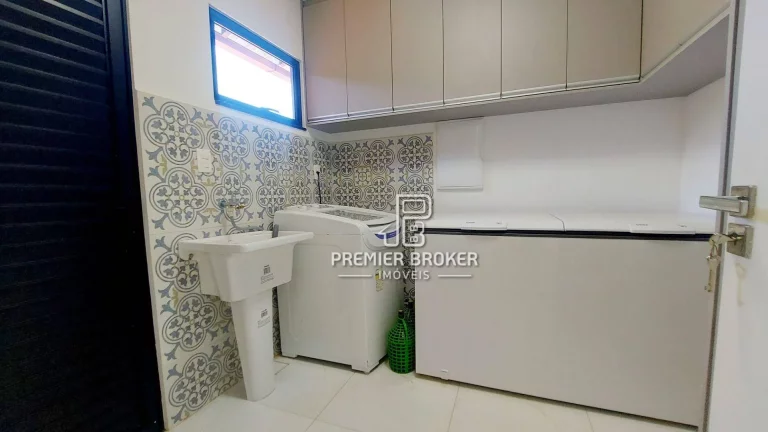 Imagem Casa à venda, 260 m² por R$ 1.000.000,00 - Pessegueiros - Teresópolis/RJ