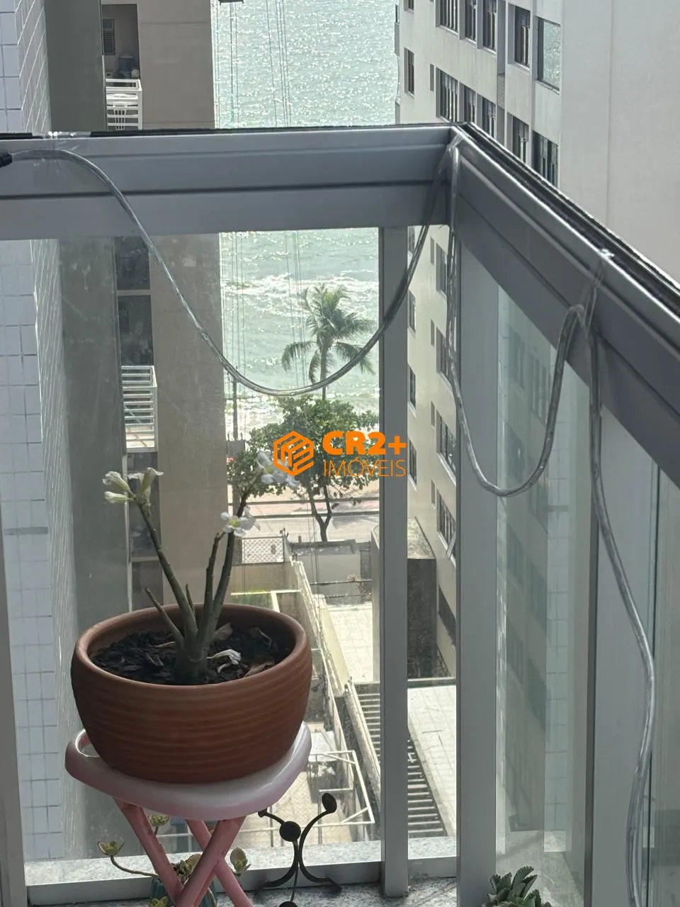 Imagem Vendo Apto na Rua dos Navegantes, Vista Definitiva do Mar 3 quartos, nascente- 1