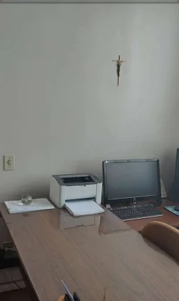 Imagem APARTAMENTO DE 4 QUARTOS COM VAGA NO CENTRO.