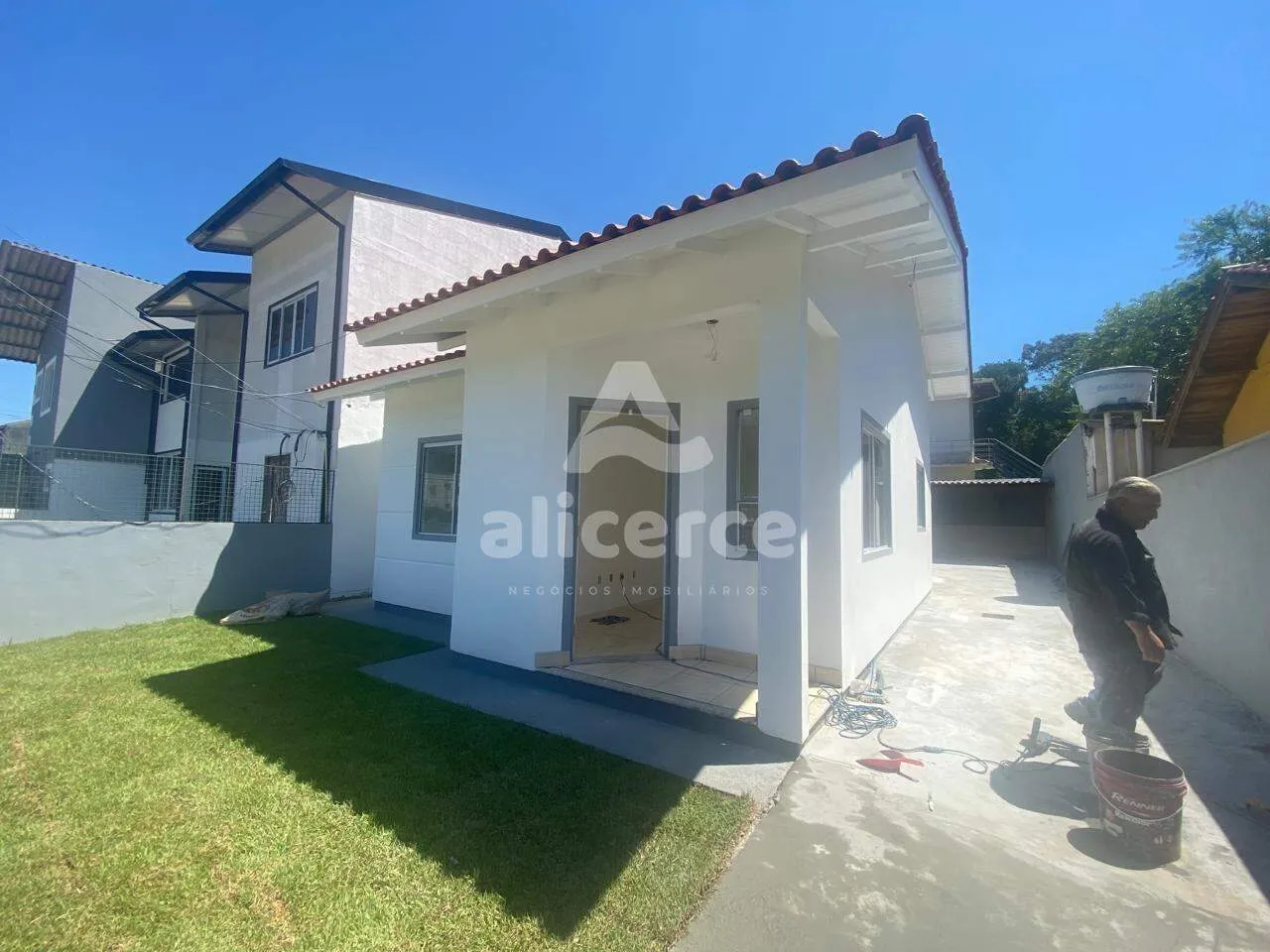 Imagem Casa completamente reformada pronta para morar, próximo a escola e comerçio