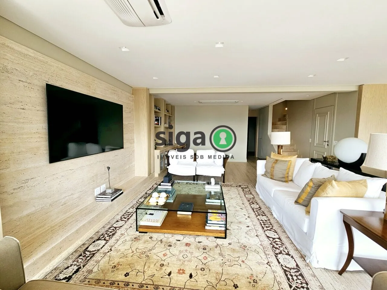 Imagem Cobertura Duplex 420 m² reformados, 4 suítes e 5 vagas na Vila Nova Conceição