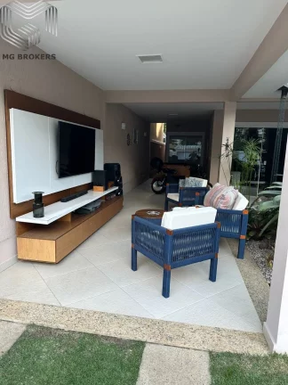 Imagem Casa de Luxo em Condomínio no Recreio dos Bandeirantes com 4 Suítes e 450m² - Rio de Janeiro-RJ