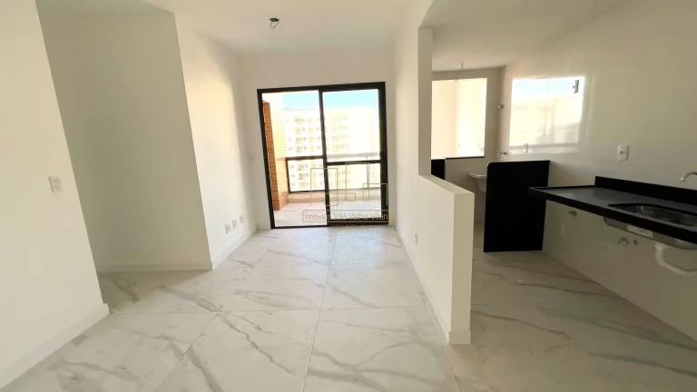 Imagem 3 Quartos no Andar Alto Lazer Completo, 2 Vagas e a 2 Quadras do Mar