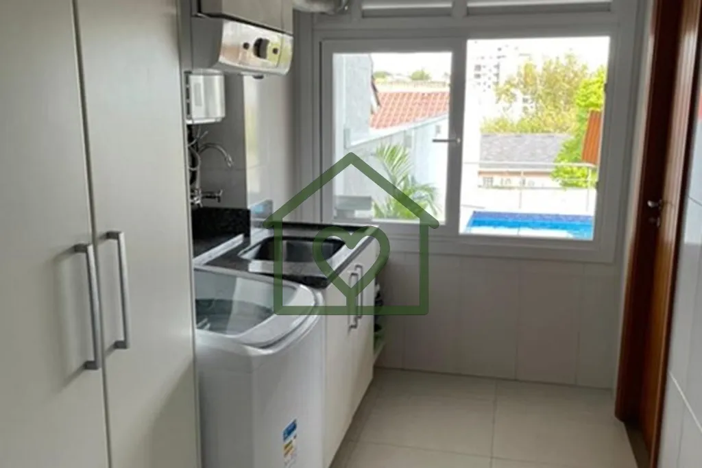 Imagem Apresentamos uma espetacular casa localizada no Bairro Chácara das Pedras em Porto Alegre
Esta resi...