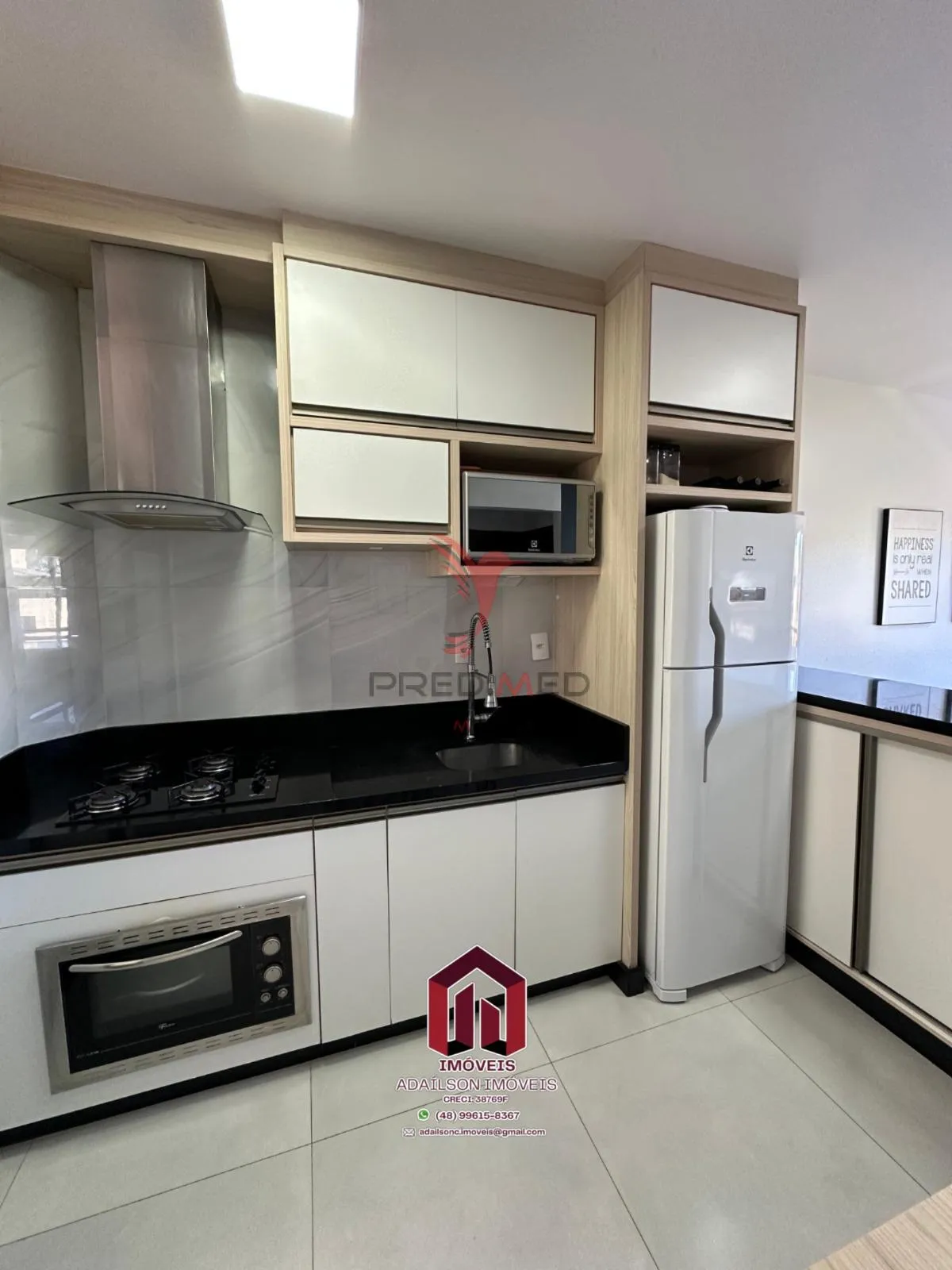 Imagem Apartamento Praia à venda, 2 quartos sendo,1vagas, sacada, todo mobiliado Florianópolis SC