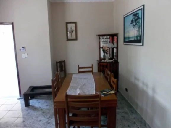 Imagem casa lado praia- tres dormitorios
