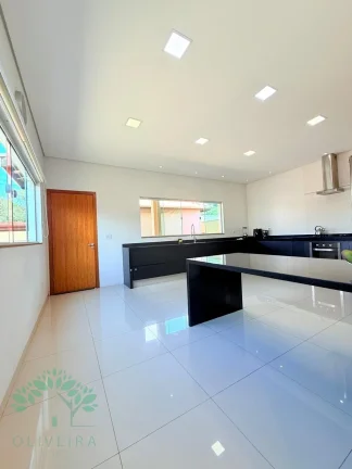 Imagem CASA RESIDENCIAL em Extrema - MG, Ponte nova