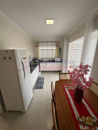 Imagem Casa Residencial para Venda no Centro do Bairro Itapema Do Norte
