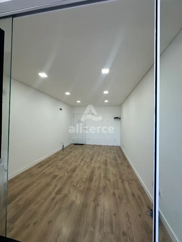 Imagem Sala à venda com , 30,82m² em Ingleses do Rio Vermelho Florianópolis