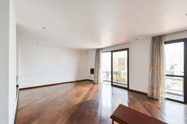 Foto do imóvel Apartamento à venda em São Paulo, Pacaembu, com 4 quartos, 274m2 em Traipu