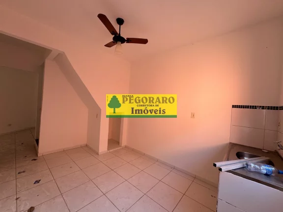 Imagem Sobrado à venda na Praia do Porto Novo em Caraguatatuba-SP: 2 quartos, 1 sala, 2 banheiros, 1 vaga de garagem, 95,00 m².