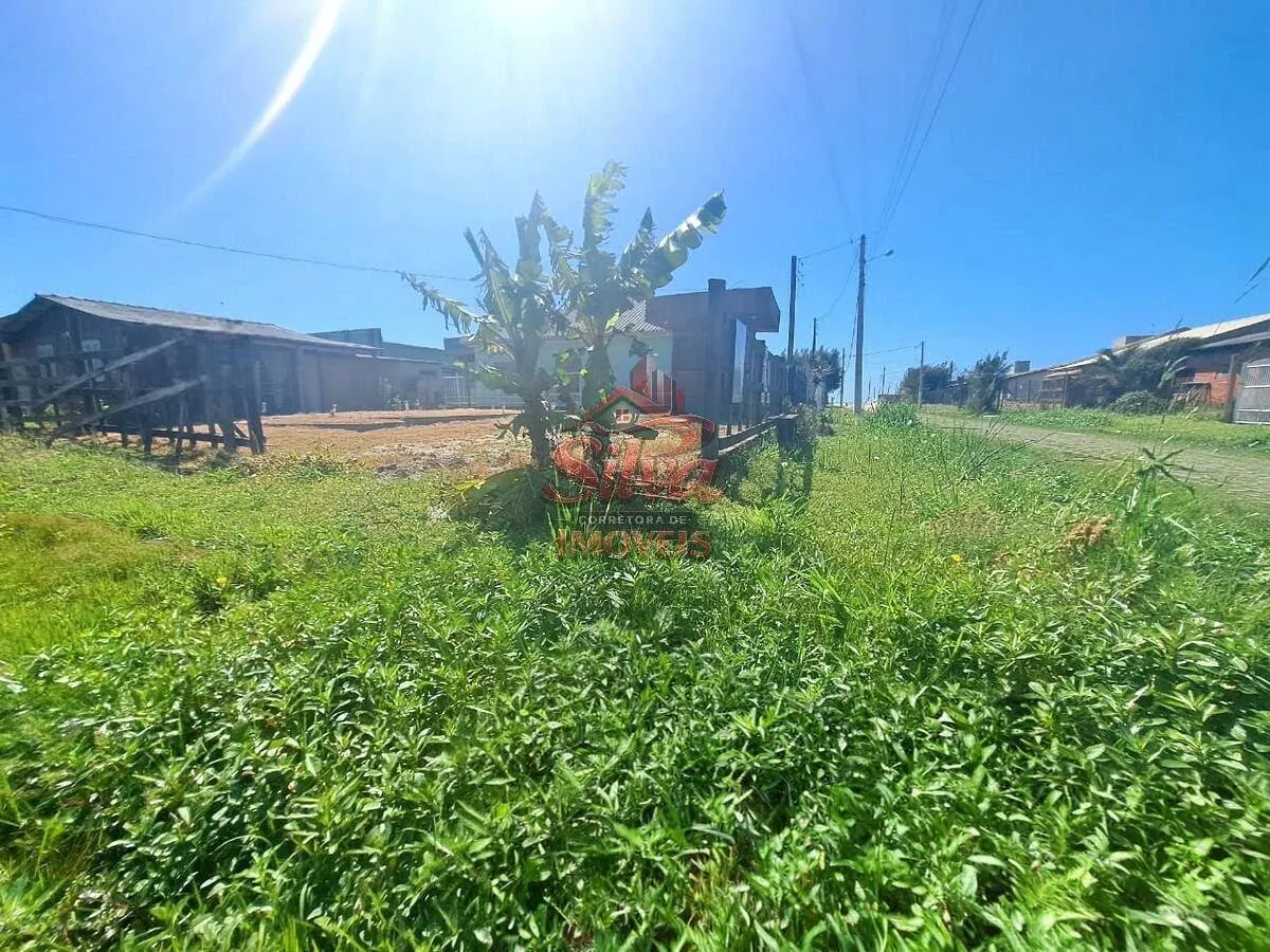 Imagem T477 | Terreno de esquina 162m² à venda a 150m do mar no Mariluz