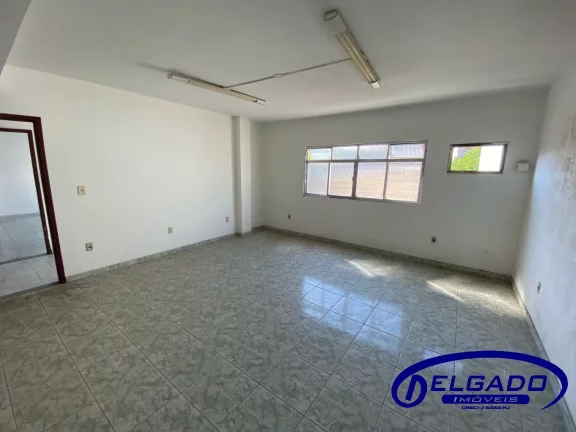 Imagem DELGADO aluga SALAS COMERCIAIS com 30m2 de frente para AV 22 DE MAIO - Centro - Itaborai-RJ.