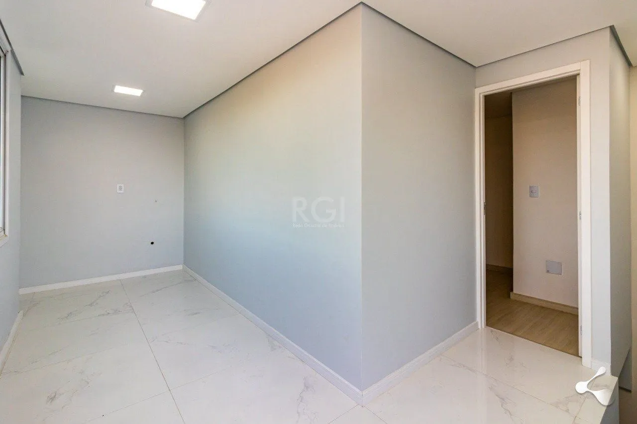 Imagem Cobertura com 3 quartos e 1 vaga no Bairro Petrópolis em Porto Alegre