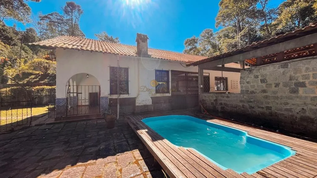 Imagem Casa para Venda em Teresópolis / RJ no bairro Granja Guarani
