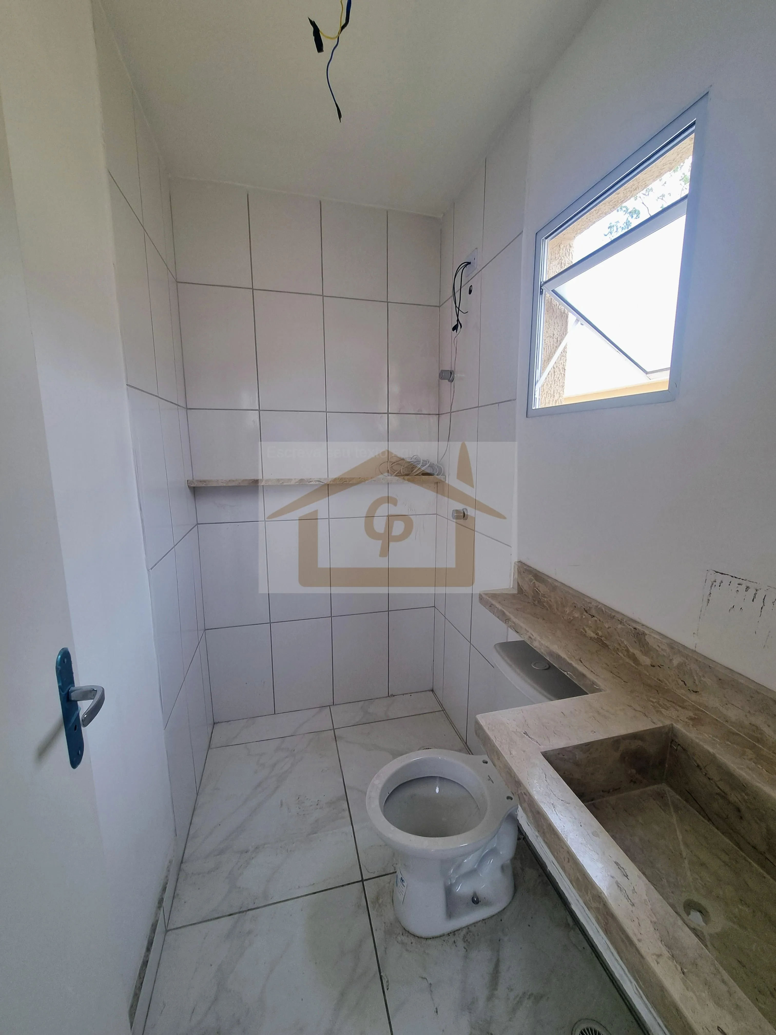 Imagem Pequeno Residencial, Casa com Duas Suítes, varanda, 2 vagas