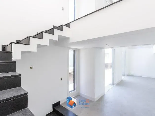 Imagem Casa em condomínio para venda em Jardim Cordeiro com 4 quartos, sendo 4 suítes, 686m²