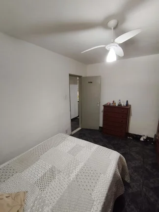 Imagem Casa com 2 quartos e com garagem no bairro Engenho Pequeno, São Gonçalo/RJ