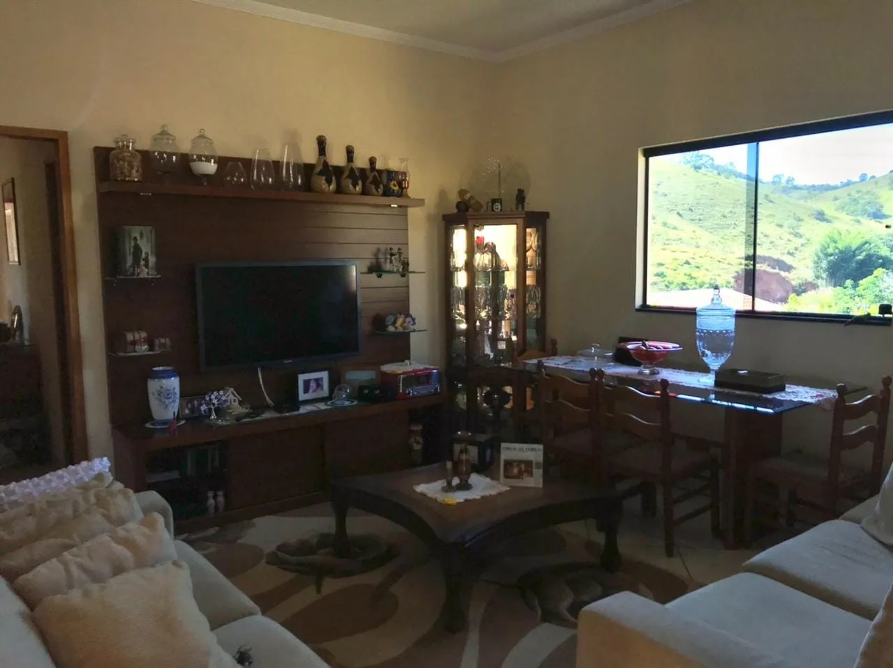 Imagem Chácara à venda 4 Quartos, 5 Vagas, Santa Luzia Rural, Taubaté - SP