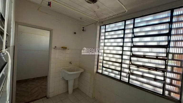 Imagem Apartamento com 3 dormitórios no Condomínio Edifício Pedro Salomão, no Centro de Uberaba!