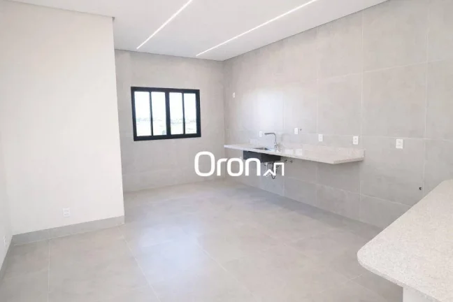 Imagem Sobrado à venda, 232 m² por R$ 1.100.000,00 - Cond Vale Verde - Senador Canedo/GO
