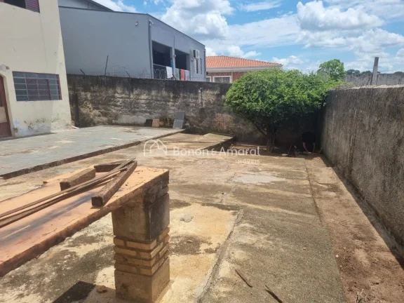 Imagem Excelente oportunidade para quem busca espaço, conforto e versatilidade. O imóvel conta com duas c...